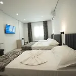 호텔 Kapri 4*