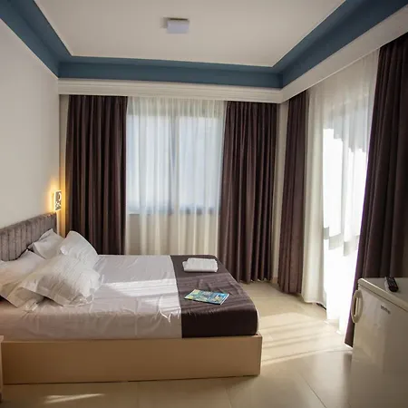 Kapri Hotel Golem (Tirana)