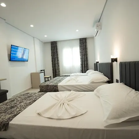 Ξενοδοχείο Kapri 4*