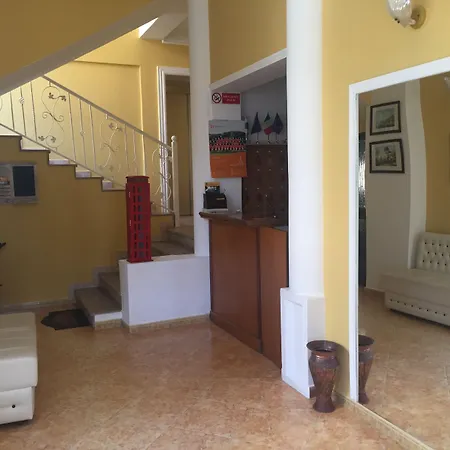 Kapri Golem (Tirana)