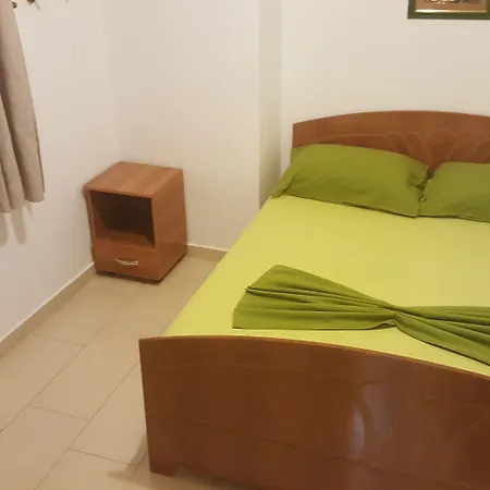 Kapri Golem (Tirana)